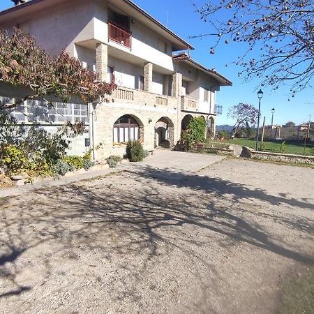 הוילה Serravalle delle Langhe Az. Agr. Cascina Castellera מראה חיצוני תמונה